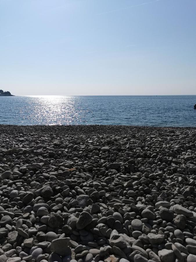 Apartment Stefania On The Beach Koromačno エクステリア 写真
